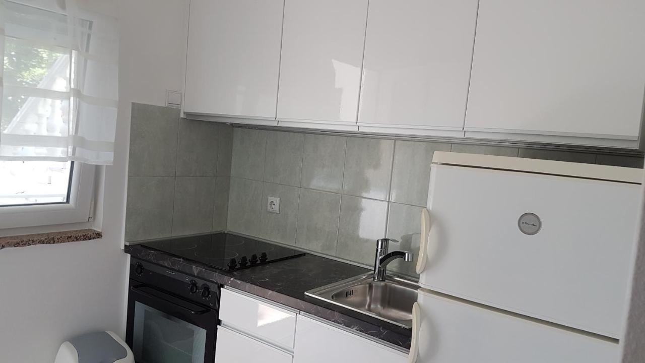 Apartments B&B Povljana Eksteriør bilde